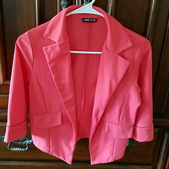 Mid length sleeve jacket, size medium - Picture 1 of 4